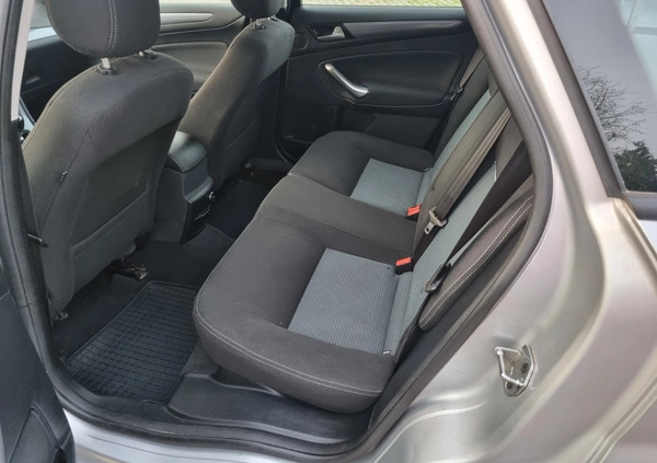 Ford Mondeo cena 19900 przebieg: 388000, rok produkcji 2014 z Siedlce małe 631